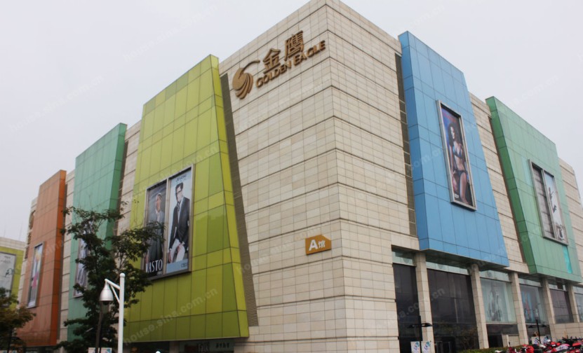 康乐金鹰奥莱城